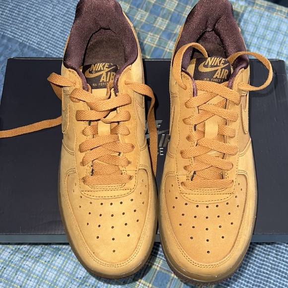 Nike Air Force 1 Low
Wheat Dark Mocha - Picture 3 of 6